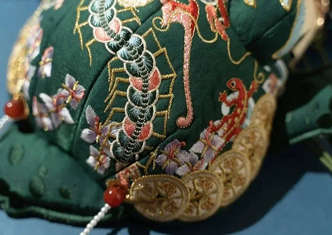 Qingwa 青蛙 Froggy Embroidered Mini Purse