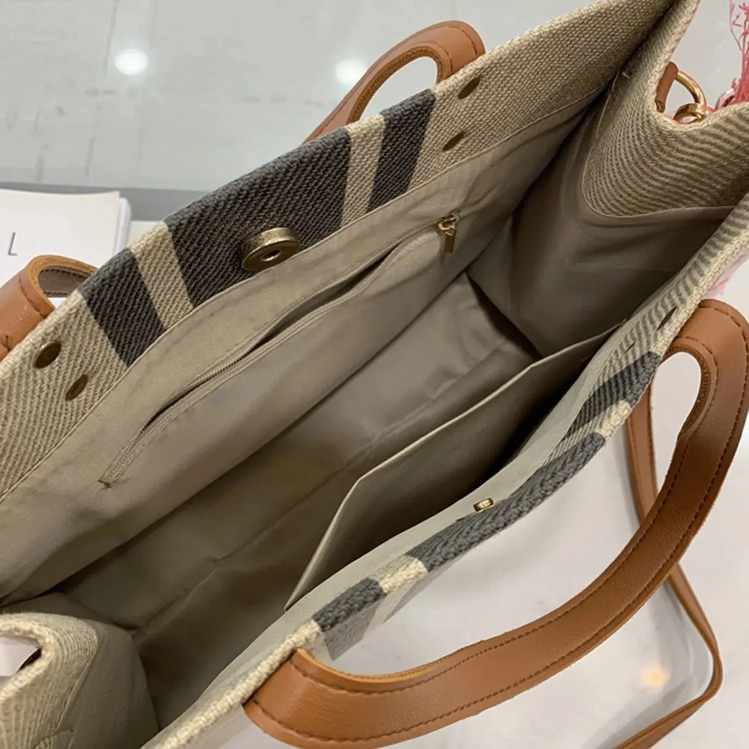 Women's Top Handbag Large Capacity Casual Shoulder Crossbody Simple Canvas Stripe Decoration Bucket Tote Bag